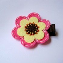 Felt flower clip, Pink/Brown