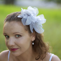 Platinum Dahlia Fascinator - Thumbnail 2