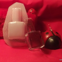 Bottle - nail varnish 