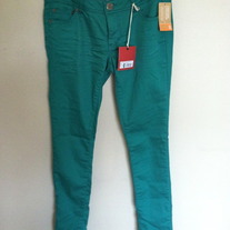 New with Tags Mossimo Colored Skinny Jeans size 7