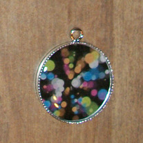 Dots Bezel Pendant