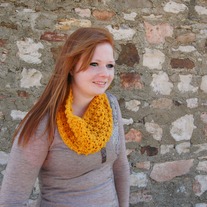 Mustard Popcorn Cowl