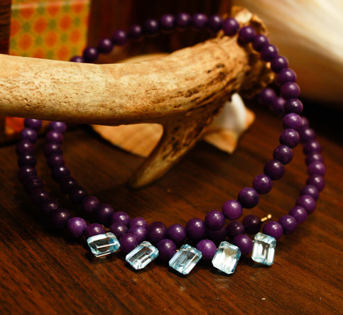 Topaz and Jade Memory wire Necklace
