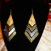 *FREE SHIPPING* Vintage Metal Pyramid Dangle