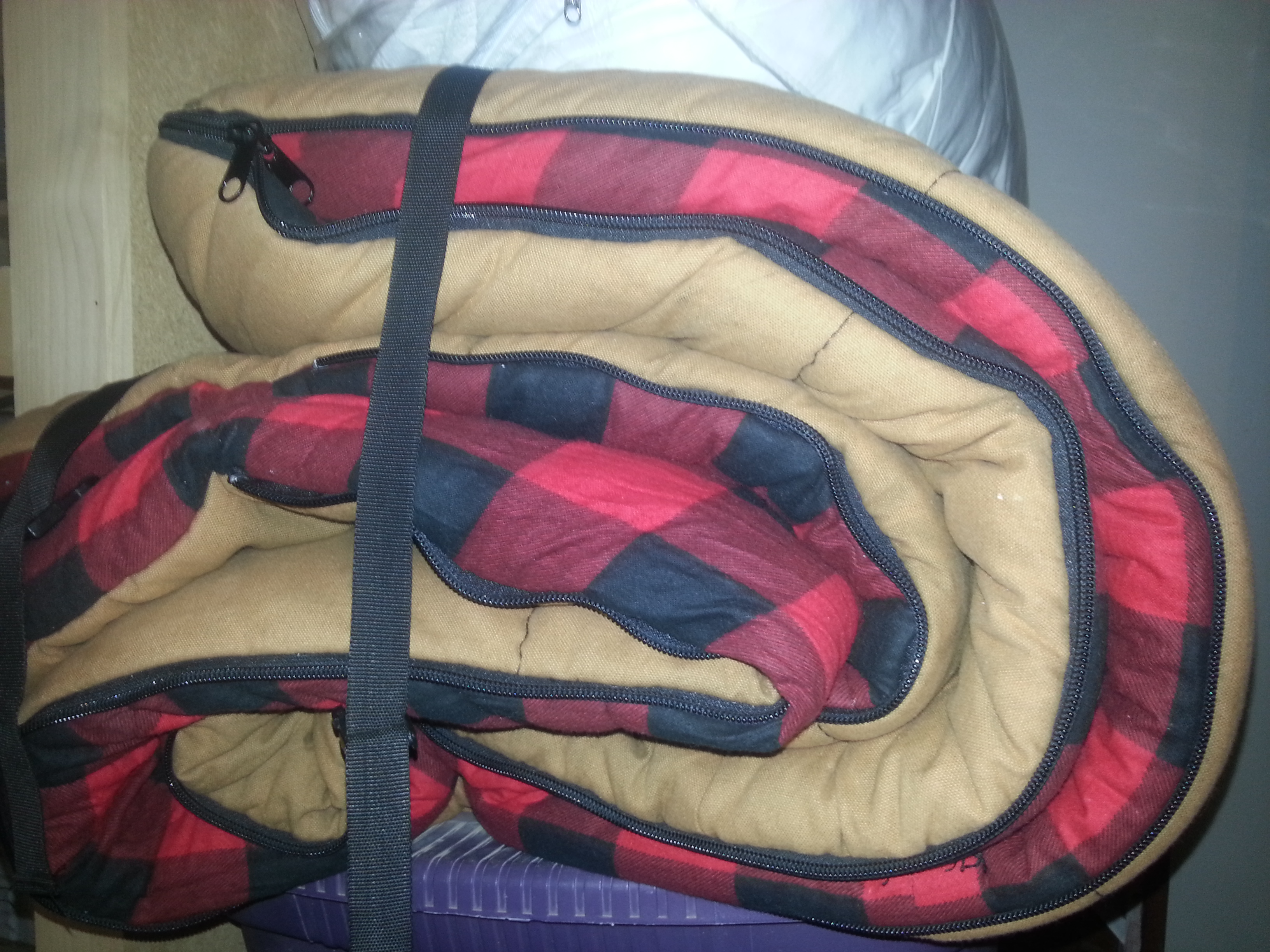 Slumberjack Big Timber 0° +20°F Sleeping Bag Like New, DuPont Hollofil