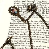 brass lamp key charm Disney Aladdin Jasmine hand mirror pendant chain necklace