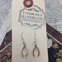 Wishbone Earrings 