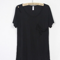 Black short sleeve t-shirt