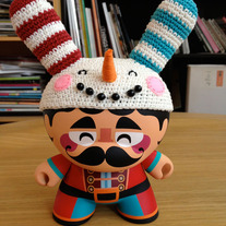 Mas-chris-knit-ver_medium