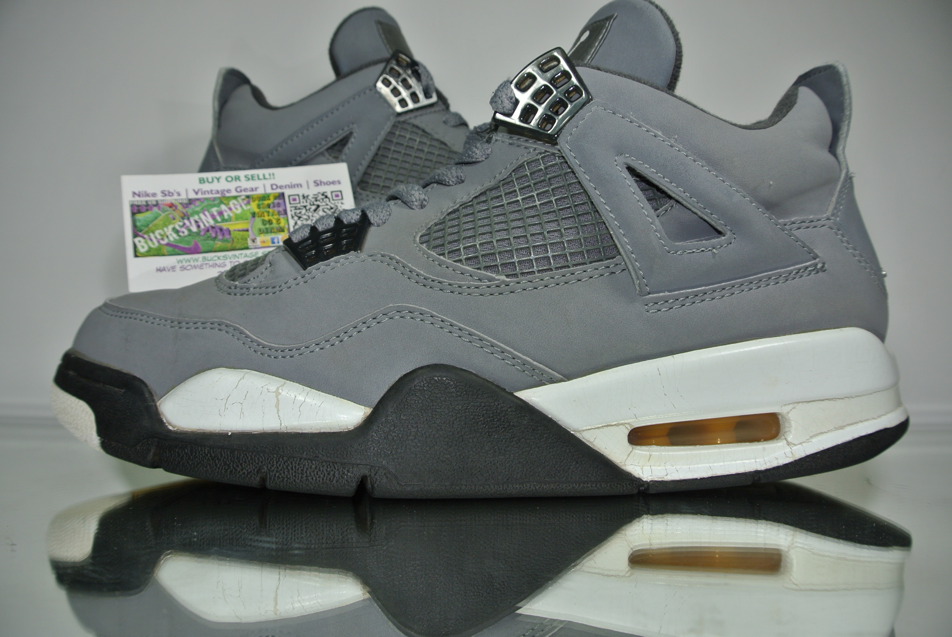 size 8 nike air jordan iv shoes