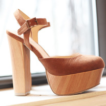 Camel Spring/Summer heels sz. 6