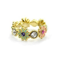 Gold Daisy Ring