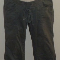 Gray Capris-Old Navy Maternity Low Rise Waist Size XS  05184