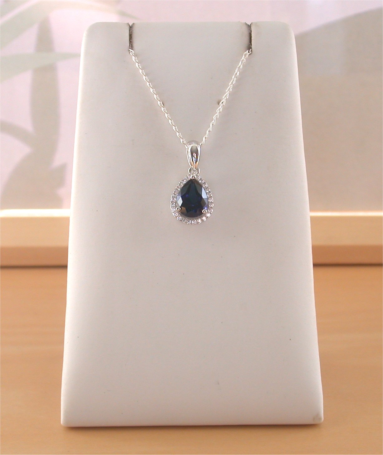 925 Sapphire (Lab Created)Pendant & 18" Chain/Sapphire Jewellery