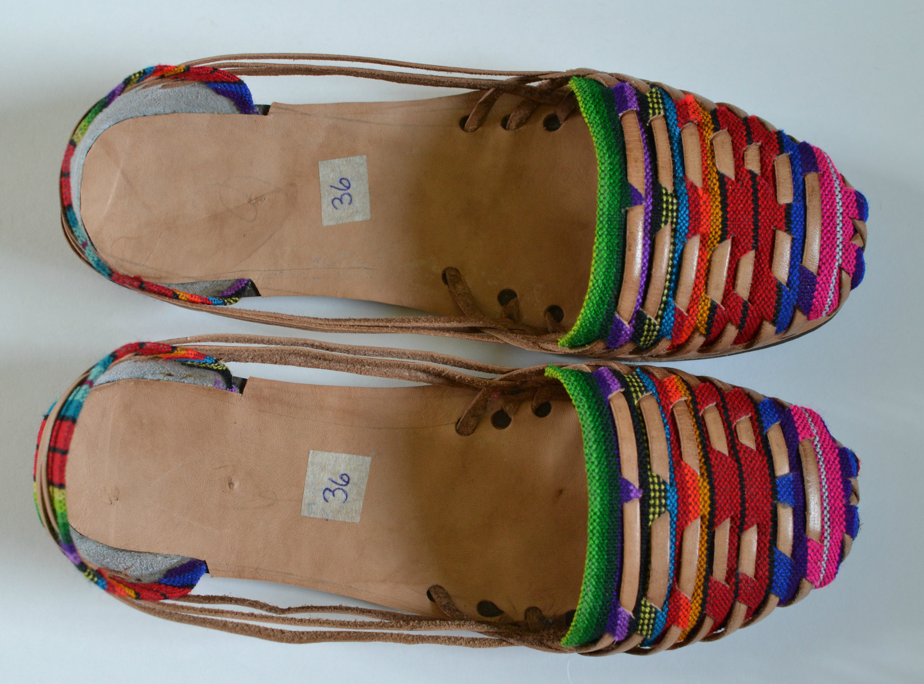 women's huaraches size 5