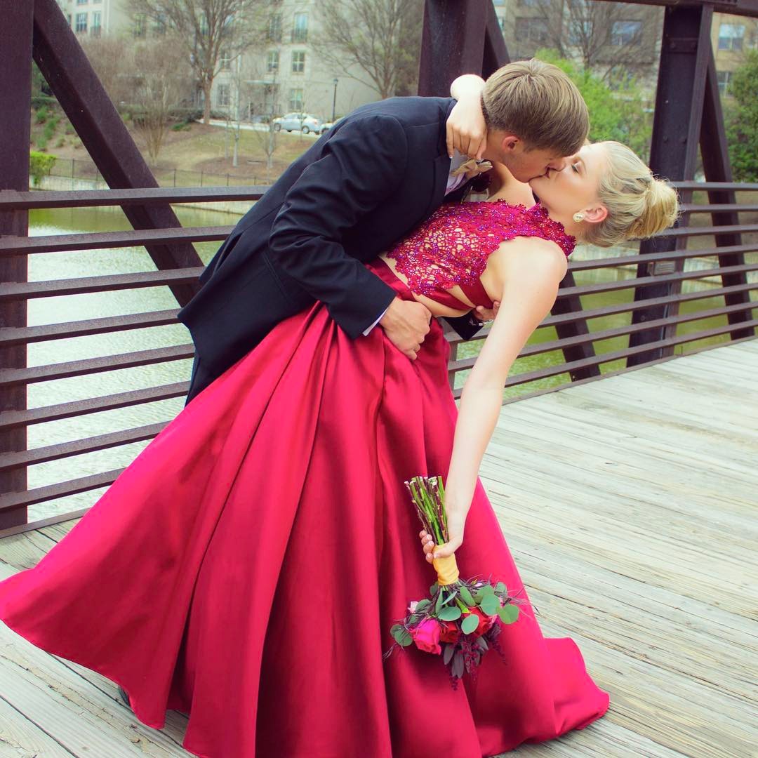 Red Black Elegant Evening Dresses