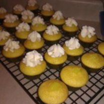 Lemon_supreme_with_lemon_filling_medium