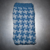 houndstooth iphone sock