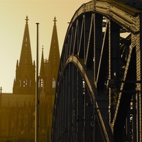 Gothic_20steel_medium