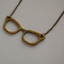 Glasses Necklace - Thumbnail 1