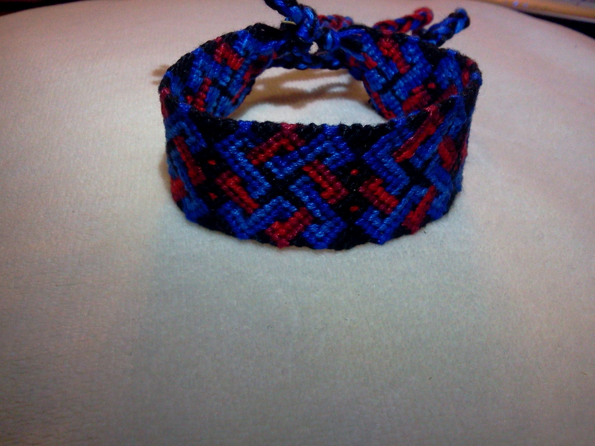 blue string bracelet