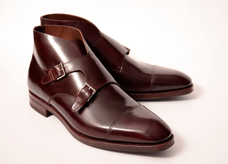 maroon chukka boots